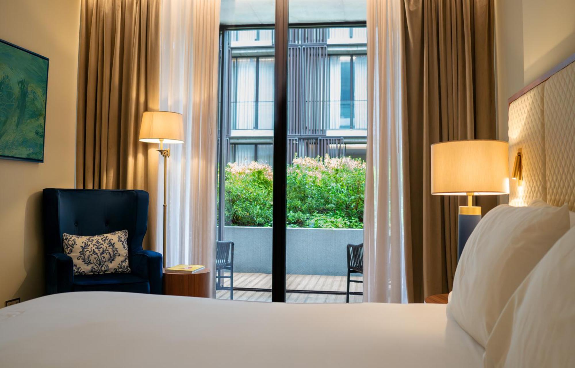 Boeira Garden Hotel Porto Gaia, Curio Collection By Hilton Vila Nova de Gaia Værelse billede A guest room at the hotel